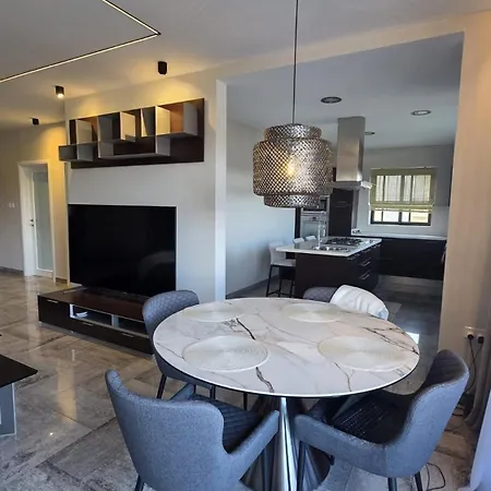 Panorama Luxury Apartment *